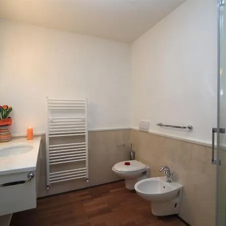 Sleeps 6 Pool T421419